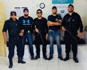 Equipe da Polícia Civil que fez a prisão(Imagem:Polícia Civil)