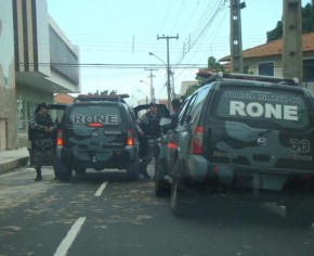 Trio assalta van de transporte coletivo e são detidos na zona Sul.(Imagem:Divulgação)