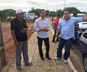 Prefeito Gilberto e Secretário de Infraestrutura visitam Avenida Frei Antônio Curcio.(Imagem:Secom)