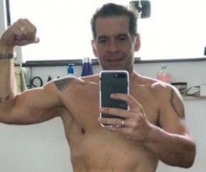 Leandro Hassum exibe músculos em foto sem camisa.(Imagem:Instagram)