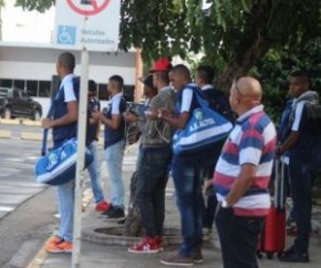 Desembarque do Altos após derrota para o Bahia.(Imagem:Joana Darc Cardoso)