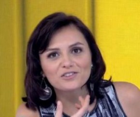 Monica Iozzi voltou a falar no programa 'Vídeo Show' desta quinta-feira, 9 de julho de 2015, que os jovens devem ouvir menos música sertaneja.(Imagem:Reprodução, TV Globo)