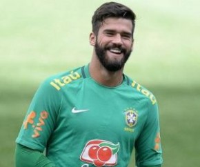 Liverpool pode transformar Alisson no goleiro mais caro da história.(Imagem:Divulgação)