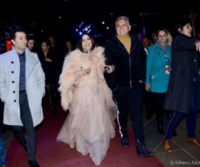 Cleo Pires ousa em look em tapete vermelho do Festival de Cinema de Gramado.(Imagem:Divulgação)