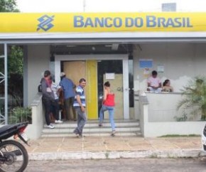 Bancários suspendem serviços e fazem atos em agências nesta segunda (19).(Imagem:Cidadeverde.com)