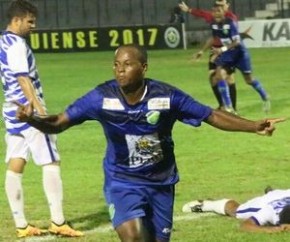 Joelson marcou os dois gols do Altos contra o Parnahyba nesta quinta-feira.(Imagem:Wenner Tito)