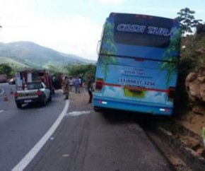 Acidente com ônibus deixa dois mortos e mais de 50 feridos.(Imagem:PRF)