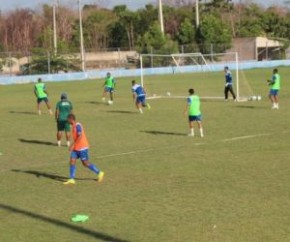 Jogadores foram destacados para as laterais para dar amplitudes às jogadas.(Imagem:Wenner Tito)