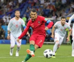 Cristiano Ronaldo tem noite de recordes e cala Espanha com três gols.(Imagem:FPF)