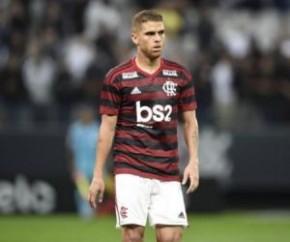 Flamengo afasta Cuéllar após volante pedir para não jogar.(Imagem:Divulgação)