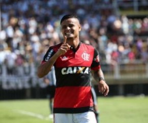 Everton se afasta do Flamengo de vez e aguarda acordo com o São Paulo.(Imagem:Superfla)