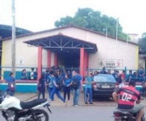 Homens rendem alunos e funcionários e fazem arrastão em escola de Barras.(Imagem:Reprodução)