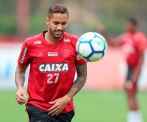 Rômulo volta ao time titular do Flamengo após dois meses.(Imagem:Gilvan de Souza)
