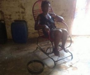 Pai é preso por manter filha acorrentada em peça de caminhão.(Imagem:PM PI)