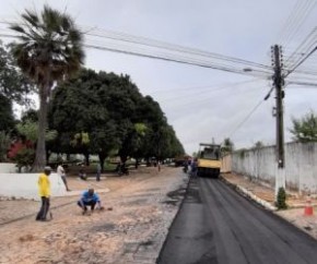 Obras de Asfaltamento estão sendo realizadas em Floriano.(Imagem:Secom)