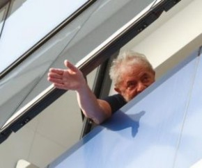 TRF-4 manda soltar o ex-presidente Lula(Imagem:Metropoles)