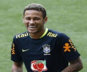 Neymar e Coutinho comemoram indicação à disputa da Bola de Ouro.(Imagem:Extra)