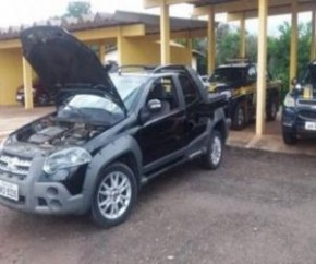 PRF-PI recupera em Picos veículo roubado em Salvador.(Imagem:PRF-PI)