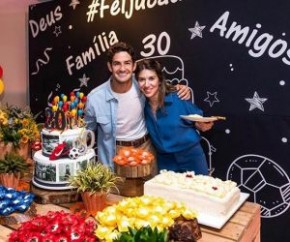 Rebeca Abravanel faz festa surpresa para comemorar aniversário de Pato.(Imagem:Reprodução/Instagram)