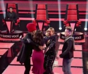 Lulu Santos se nega a abraçar cantora que errou letra no The Voice.(Imagem:MSN)