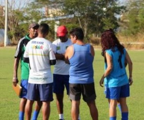 Técnico Toinho terá o desfalque de Crisnabel, expulsa no jogo de ida do Tiradentes-PI.(Imagem:Stephanie Pacheco)