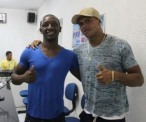 Rivais dentro de campo, Amarildo e Jacaré pregam paz em clássico no domingo.(Imagem:Renan Morais/Globoesporte.com)