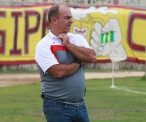 Técnico paulista Carlos Rabelo acumula passagens recentes por Sergipe, Galícia e Marília.(Imagem:Gleyson Prado)