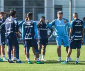 Renato não conta com Maicon, Michel e Kannemann, mas terá Marinho à disposição.(Imagem:Lucas Uebel/GFBPA)