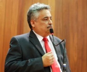 Robert Rios critica o Congresso por criar o 