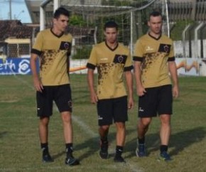 Marcelo Xavier, Djavan e Plínio dão suporte à defesa do Botafogo-PB, uma das melhores da Série C.(Imagem:Edgley Lemos)