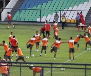 River-PI faz treino fechado no Lindolfo Monteiro.(Imagem:Joana Darc Cardoso)