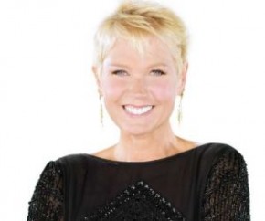 Aos 54 anos, Xuxa Meneghel reclama de rugas no rosto.(Imagem:MSN)