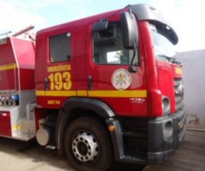 Homem ateia fogo na casa da ex-companheira em Floriano.(Imagem:FlorianoNews)