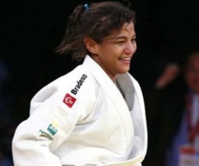 Bronze na França recoloca a campeã olímpica entre as três primeiras do ranking mundial.(Imagem:IJF Media by G. Sabau)