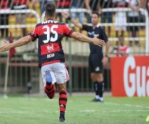 Decisivo, Diego comemora fim de jejum no clássico e elogia o Flamengo.(Imagem:Gilvan de Souza)