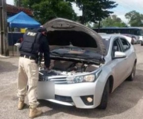 PRF apreende carros adulterados em revendedora de veículos.(Imagem:PRF)