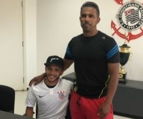 Maxwell assinou com o Corinthians até julho de 2020(Imagem:Arquivo Pessoal)