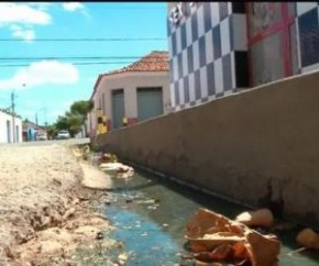 Moradores do Centro estão insatisfeitos com custos de adaptação do sistema de esgoto(Imagem:Divulgação)