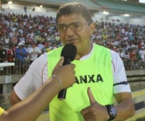 Flávio Araújo enaltece compromisso do time mesmo com semana difícil em relação a salários.(Imagem:Josiel Martins)