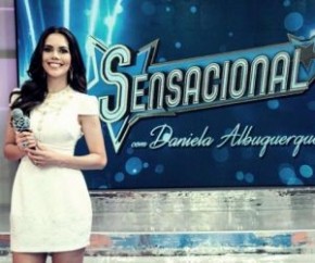 Daniela Albuquerque é quem comanda o programa(Imagem:Reprodução)