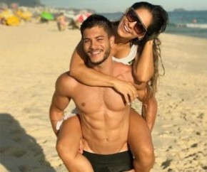 Arthur Aguiar e Mayra Cardi(Imagem:Instagram)