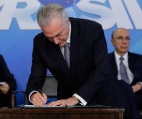 Temer assina decreto(Imagem:Divulgação)