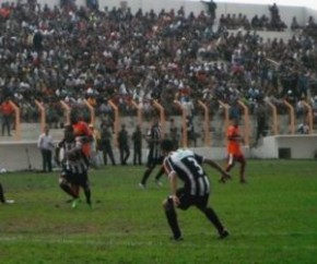 Cori-Sabbá e Timon se enfrentam nesta segunda no Lindolfo Monteiro.(Imagem:FlorianoNews)