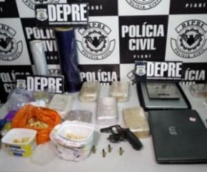 Operação contra o tráfico apreende R$ 200 mil em drogas, carros e jet ski.(Imagem:Depre)