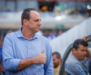 Com um a mais, Cruzeiro bate líder Santos na estreia de Ceni e quebra longo jejum.(Imagem:Vinnicius Silva)
