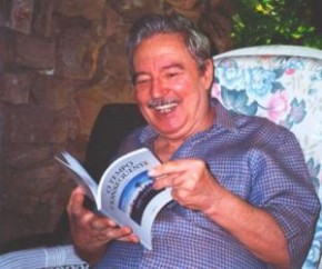 Poeta piauiense H. Dobal.(Imagem:Divulgação)