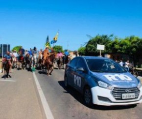 Oeiras realiza 70° Cavalgada em homenagem aos vaqueiros.(Imagem:Portalr10)