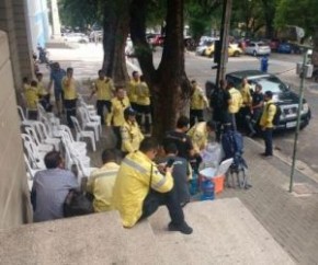 Agentes de Trânsito em paralisação anterior no Palácio da Cidade, sede da Prefeitura de Teresina.(Imagem:Anderson Lopes)