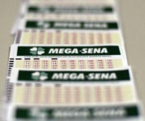Mega-Sena acumula e pode pagar R$ 6 milhões na quarta-feira.(Imagem:Divulgação)