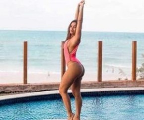 Anitta posa de maiô asa delta em resort de Fortaleza(Imagem:Instagram)